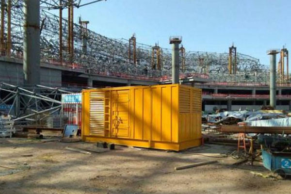 营山发电机出租如何判断空气滤清器是否需要更换？