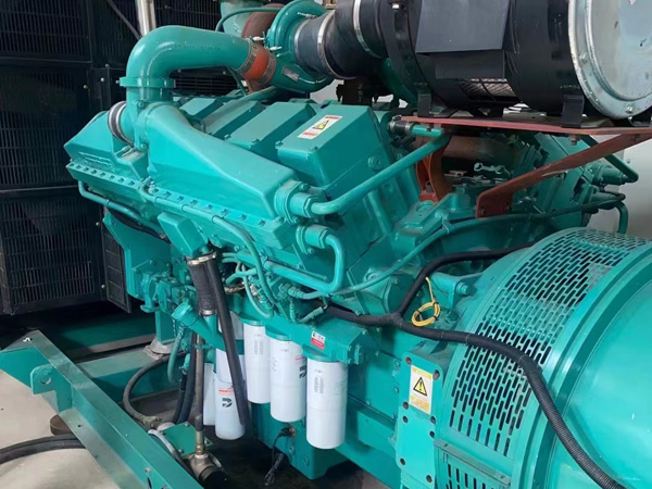 营山更换100kW柴油发电机组机油时，需要注意哪些事项？